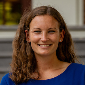 portrait of Heather Pearson