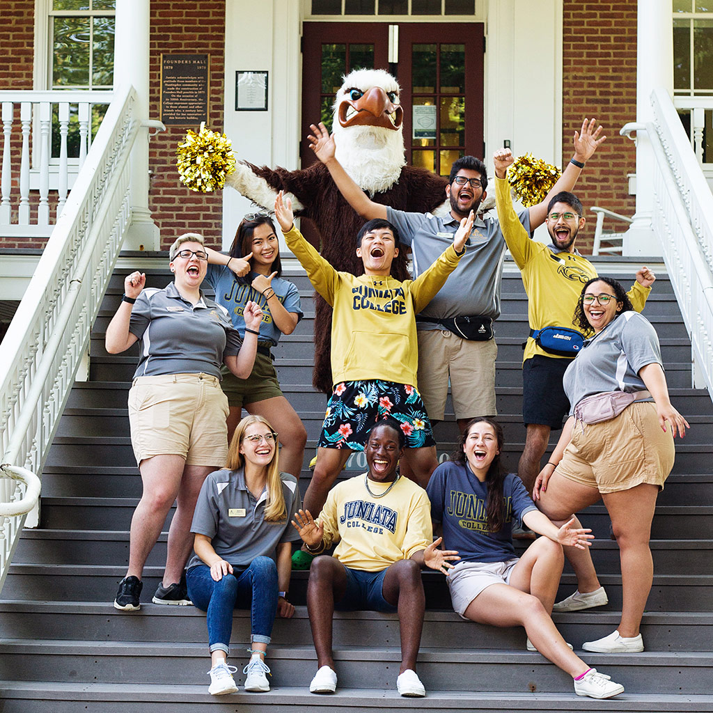 photo of students on Founders steps