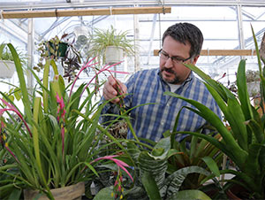 Glaeser Greenhouse photo with Norris Muth