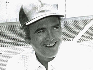 Chuck Knox '54